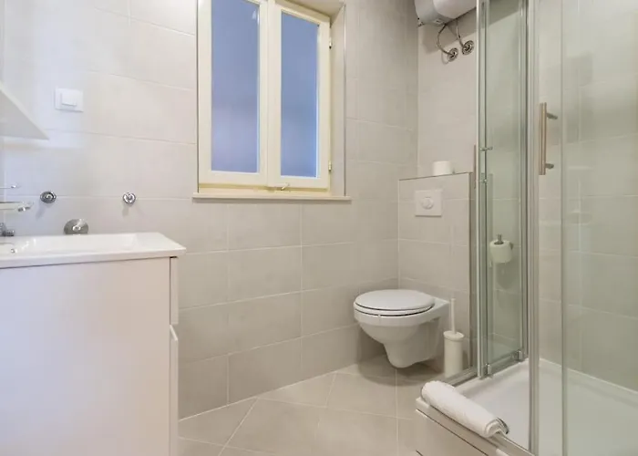 Bright And Light Apartament