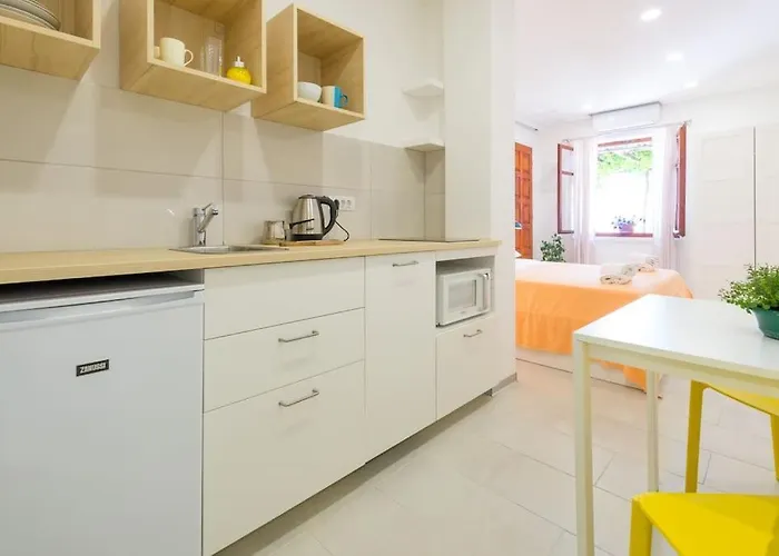 Bright And Light Apartament *