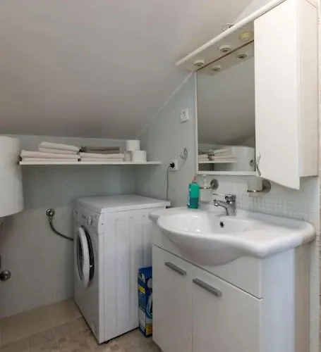 Bright And Light Apartament