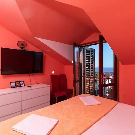 Bright And Light Apartment *